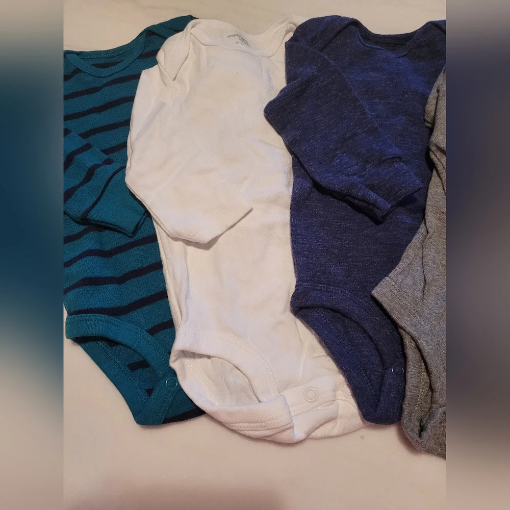 EUC Carters Striped Assorted Color Infant One Pieces Bundle Size 3 To 6 Months
